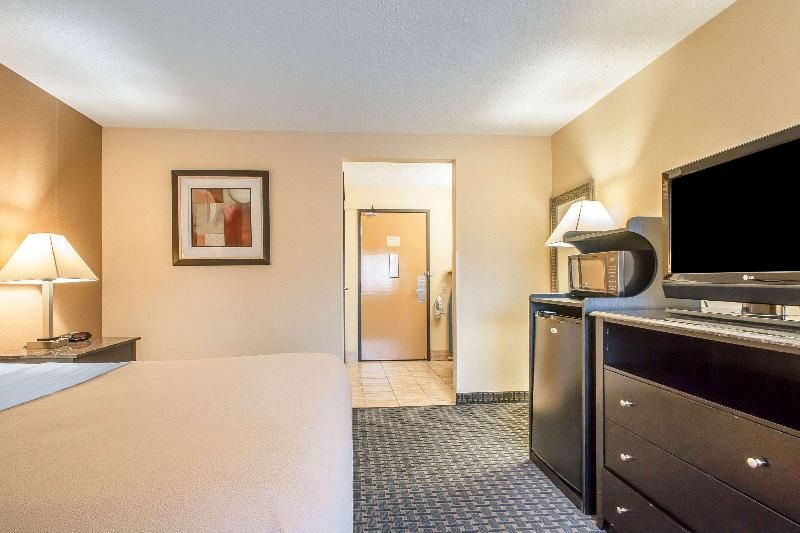 Comfort Inn Hoffman Estates - Schaumburg 2