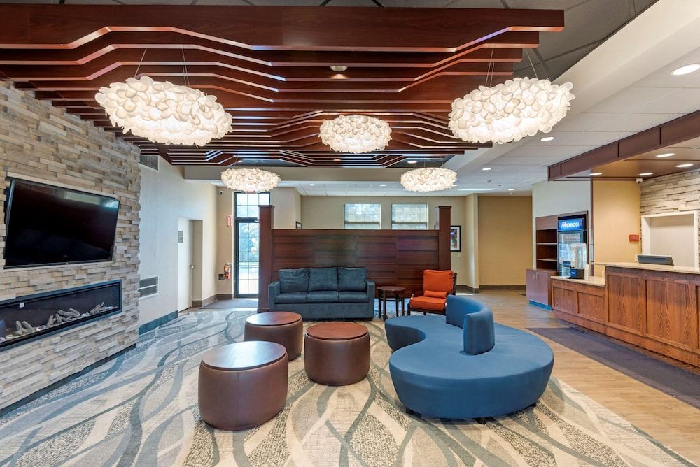 Comfort Inn University 3