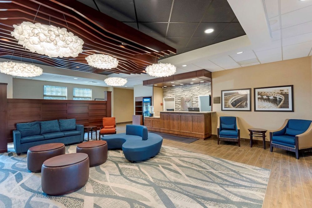 Comfort Inn University 2