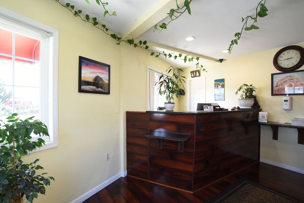 Morro Bay Beach Inn 2