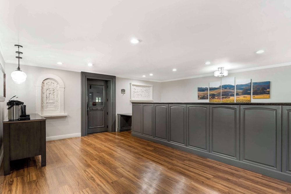 Best Western Dry Creek Inn 2