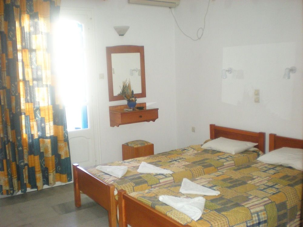 Rea Sun Hotel Studios Apartments 3