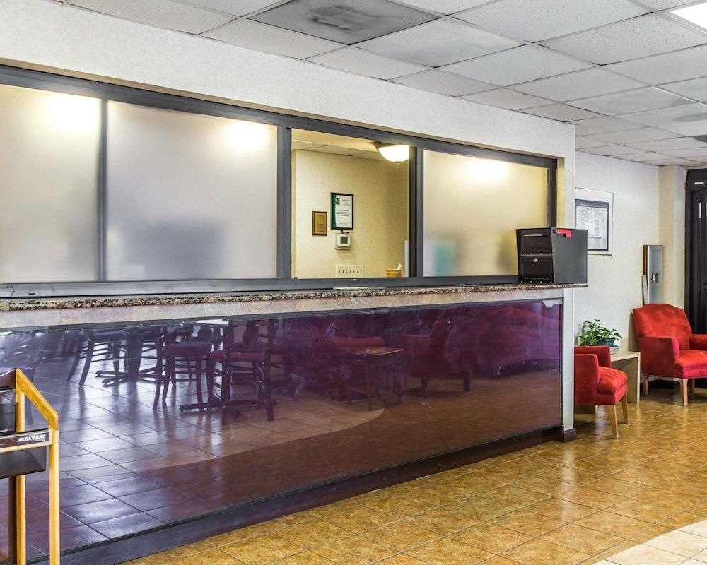 Quality Inn University 2