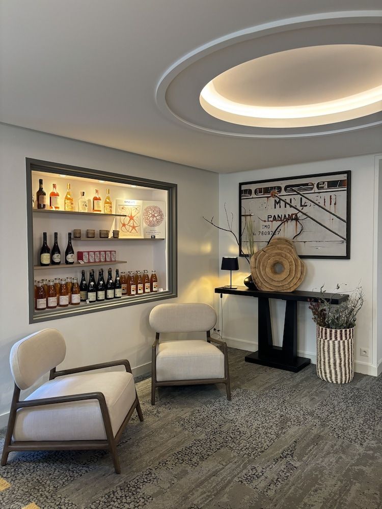 Hôtel De La Marine 2