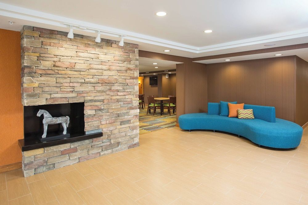 Fairfield Inn by Marriot Manchester-Boston Regional Airport 2