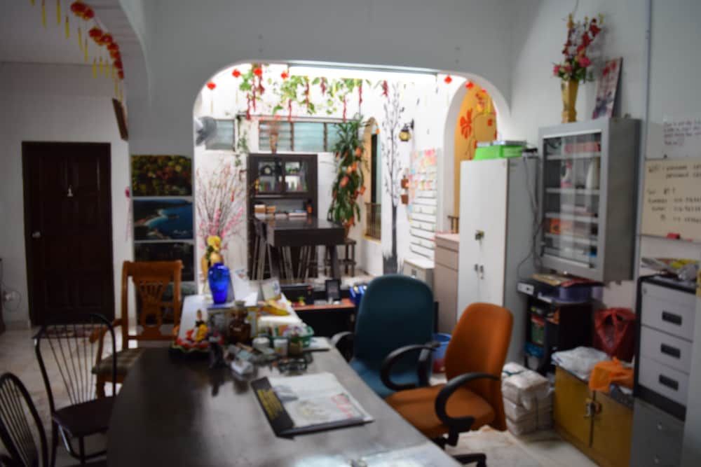 Casa Blanca Guest House 2