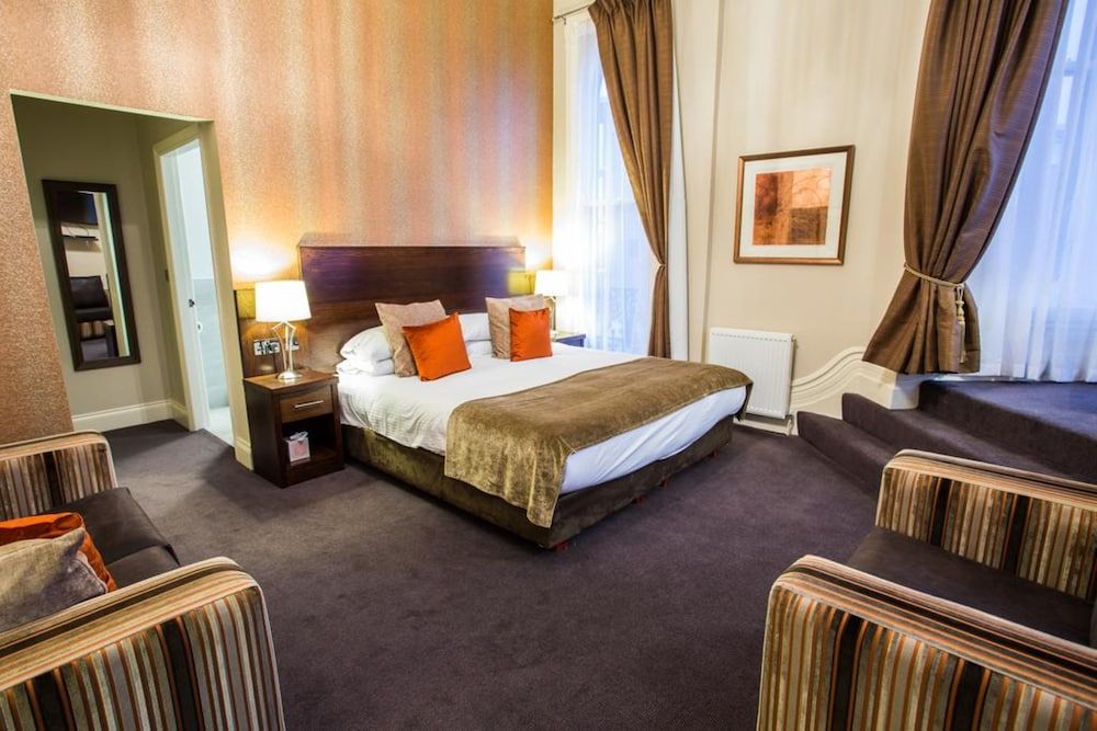Duke Of Edinburgh Hotel 3