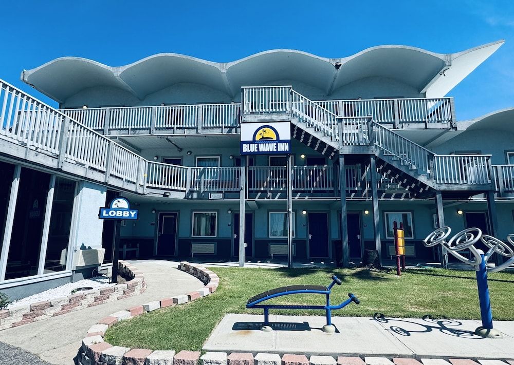 Blue Wave Inn