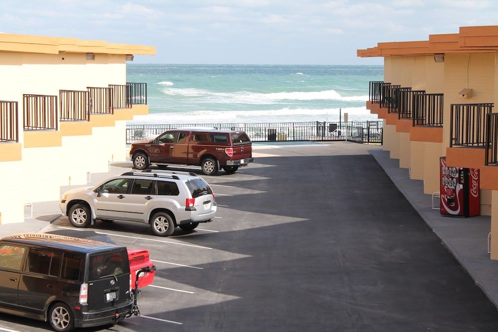 Grand Prix Motel on the Beach 2 stelle a Daytona Beach Shores