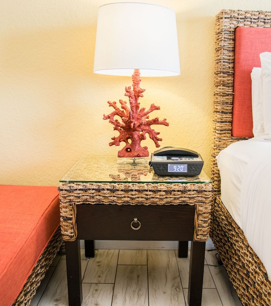 The Royal Inn Beach Hotel Hutchinson Island 3
