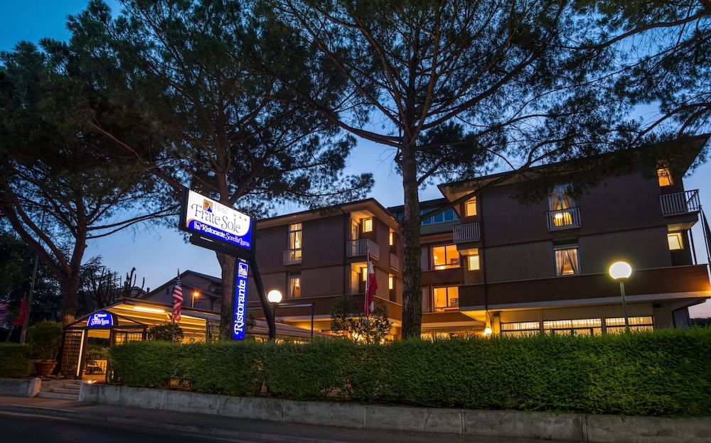 Hotel Frate Sole 3 estrelas em Assisi