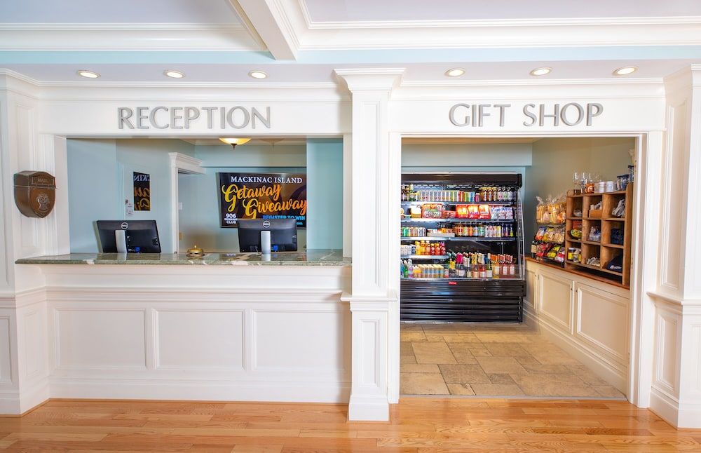 Island House Hotel 3