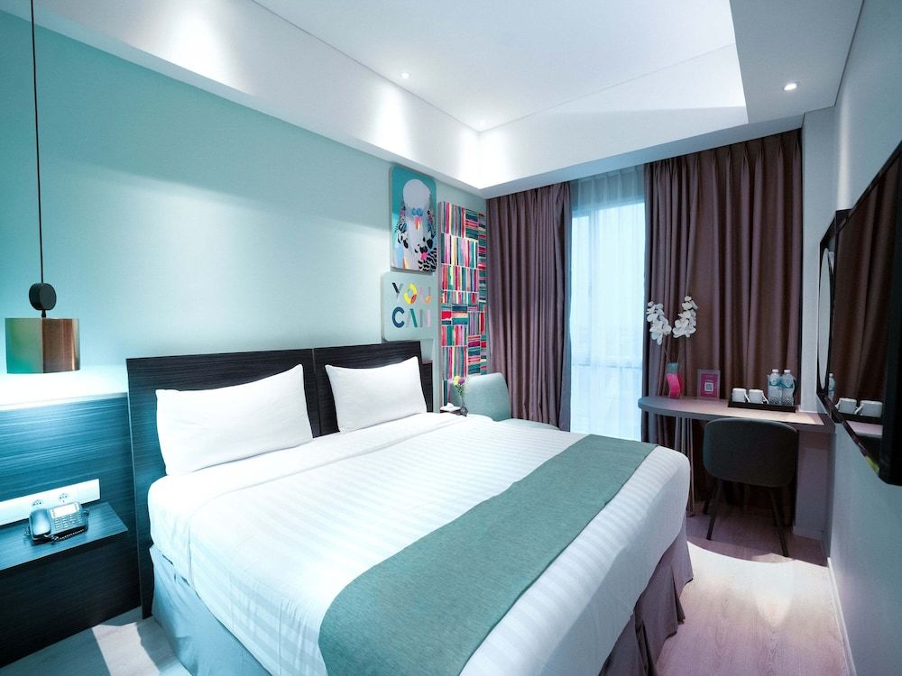 Brits Hotel Puri Indah 3