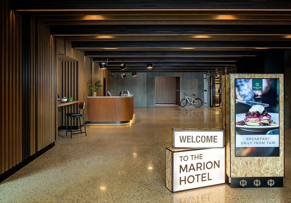 Marion Hotel 1