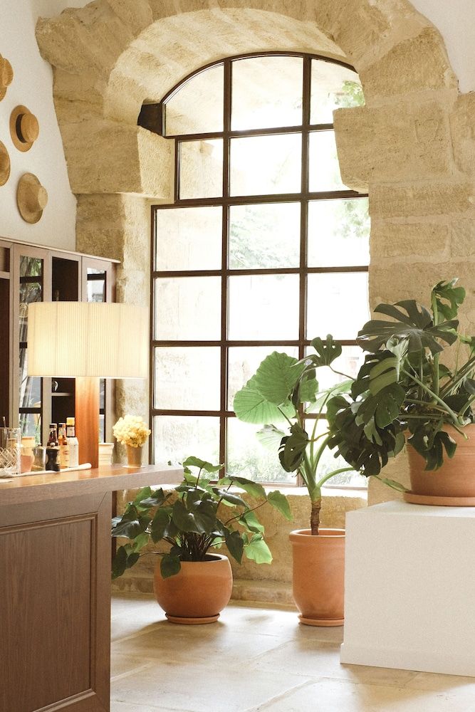 Le Moulin, Lourmarin, a Beaumier Hotel 2