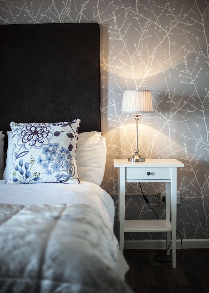 Maddens Bridge Bar & Guesthouse 2