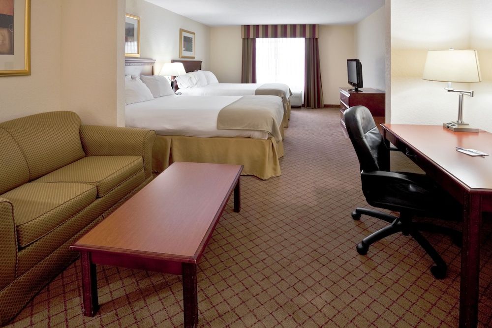 Holiday Inn Express St. Petersburg North (I-275) by IHG 2