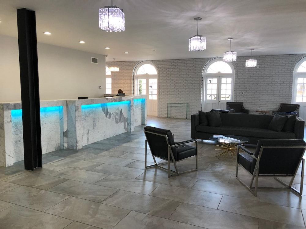 Midtown Hotel - Downtown New Orleans 3