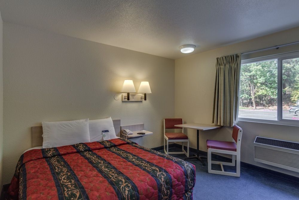 Motel 6 Spokane, WA - West 2