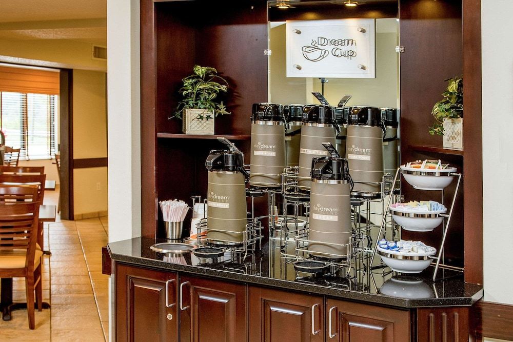 Sleep Inn & Suites Cross Lanes - South Charleston 3