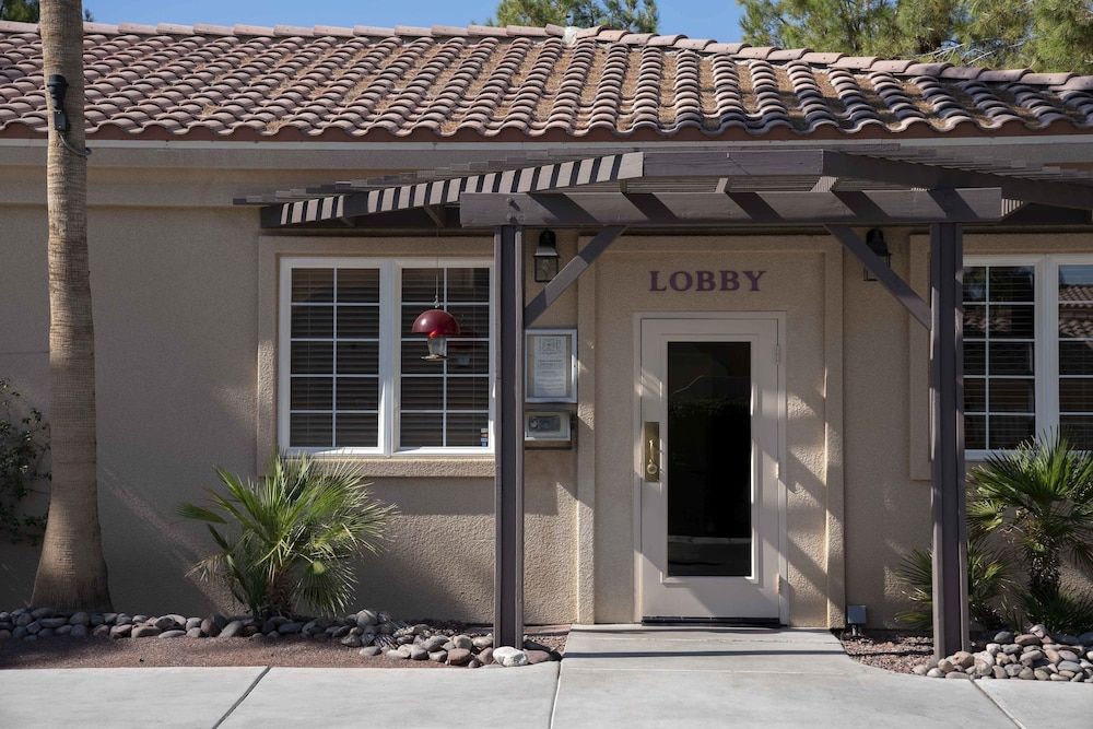 Raintree`s Cimarron Golf Resort Palm Springs 2