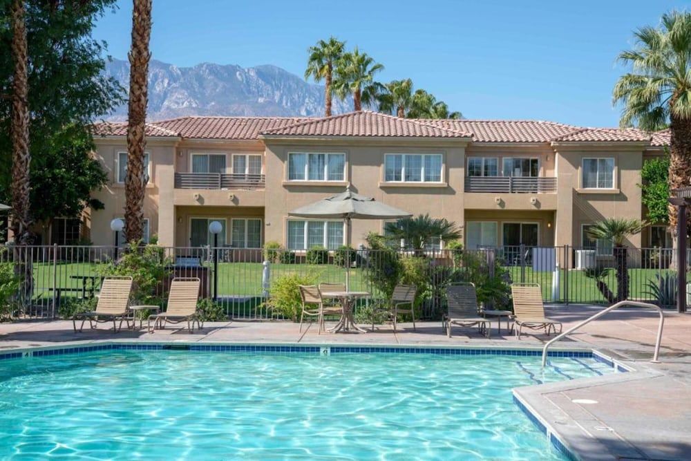 Cimarron Golf Resort 3 estrellas en Cathedral City