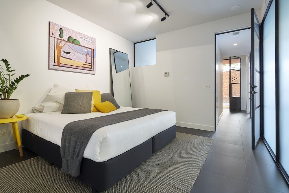381 Cremorne 3
