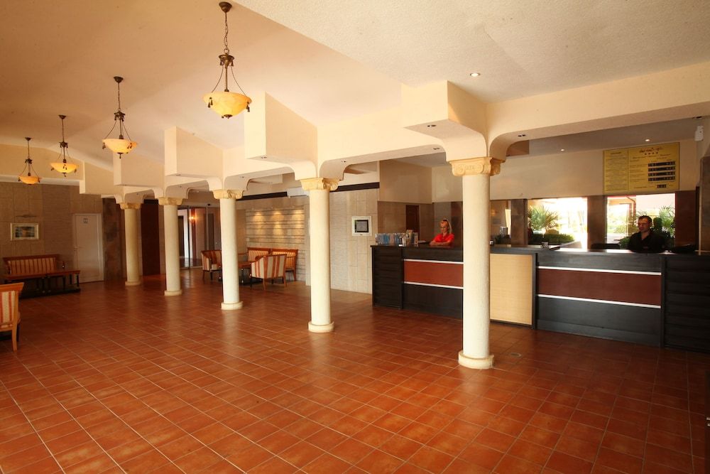 Vox Maris Grand Resort - Adults only 2