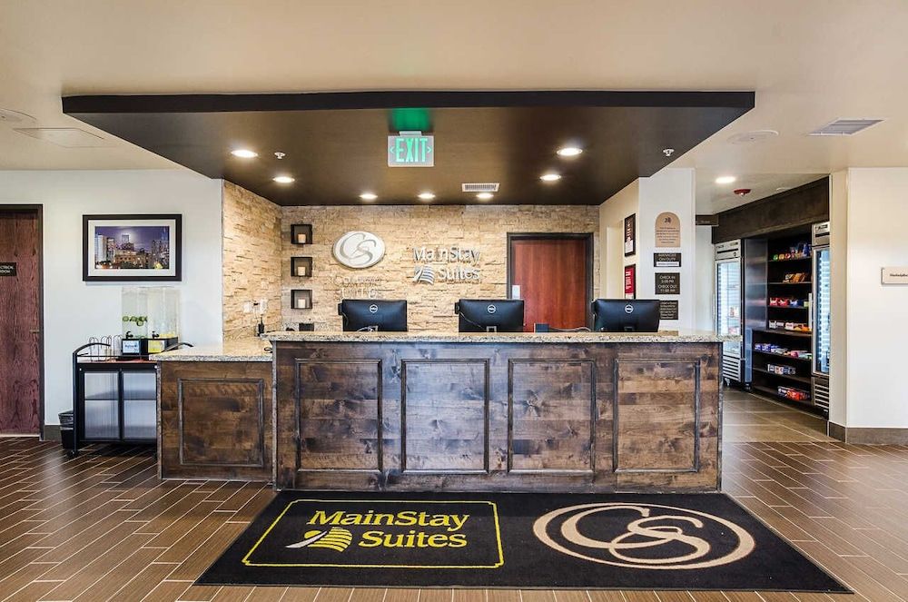 MainStay Suites Near Denver Downtown 1