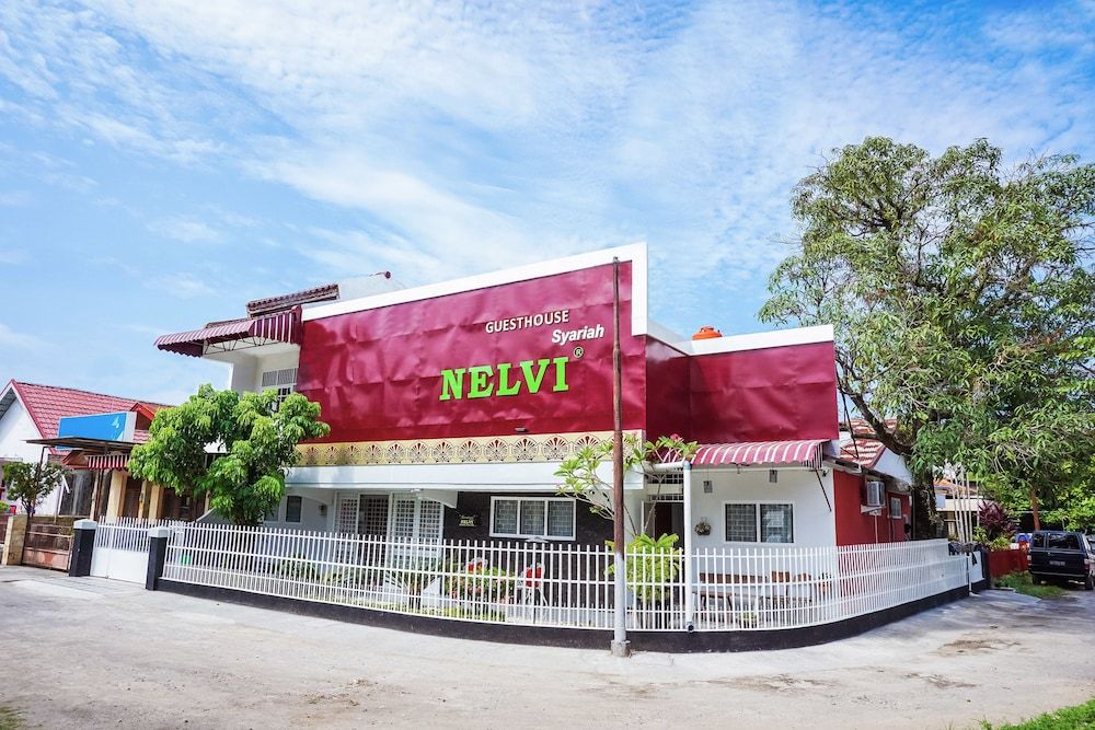 Hotel O Nelvi Guest House 3 estrelas em Padang