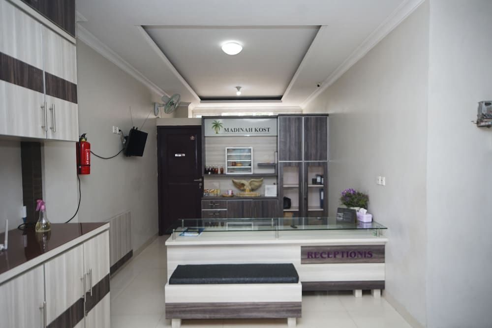 Super OYO 270 Madinah Residence Syariah 2