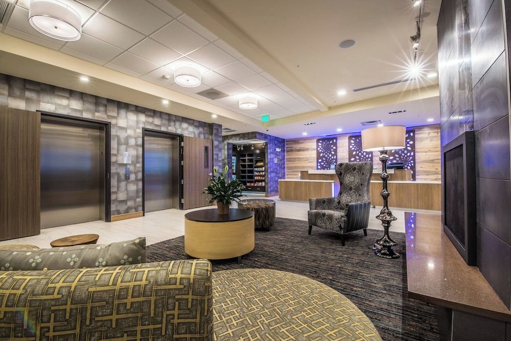 Fairfield Inn & Suites by Marriott Denver Downtown 2