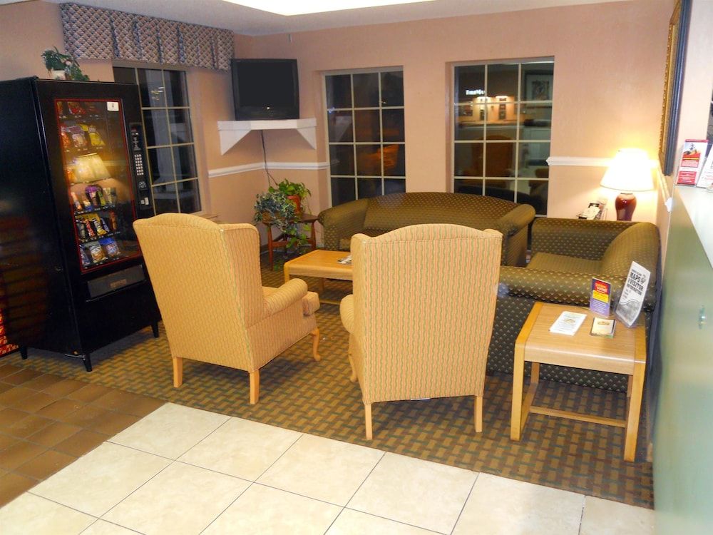 America's Best Inn and Suites Beaufort 3