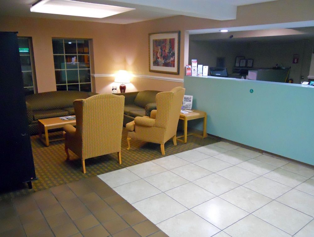 America's Best Inn and Suites Beaufort 2