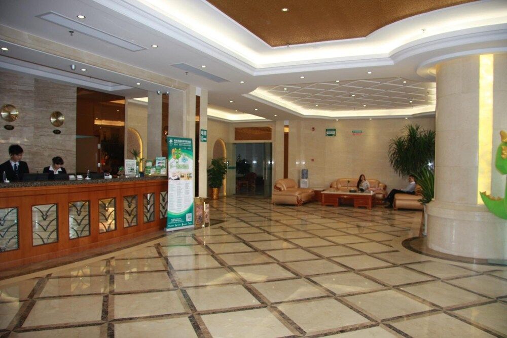 GreenTree Inn Shantou Chengjiang Road Business Hotel 3