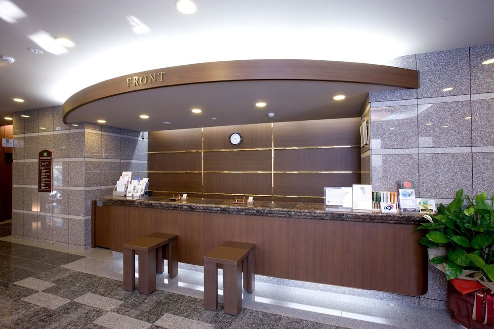 Hotel Route Inn Nobeoka Ekimae 2