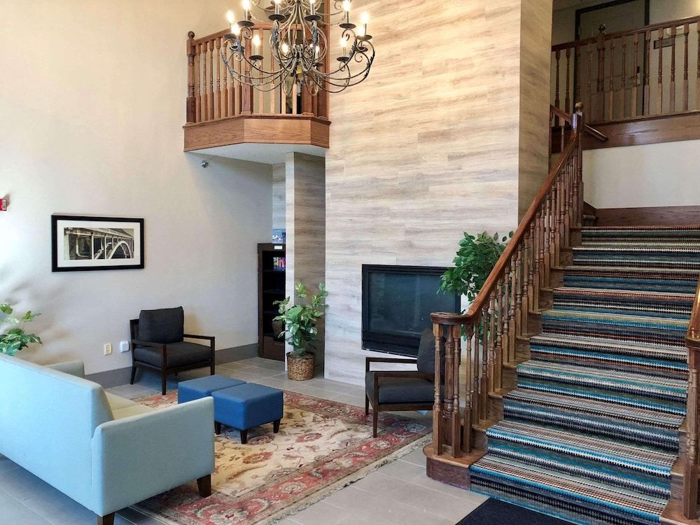 Country Inn & Suites by Radisson Bismarck Waterpark 2
