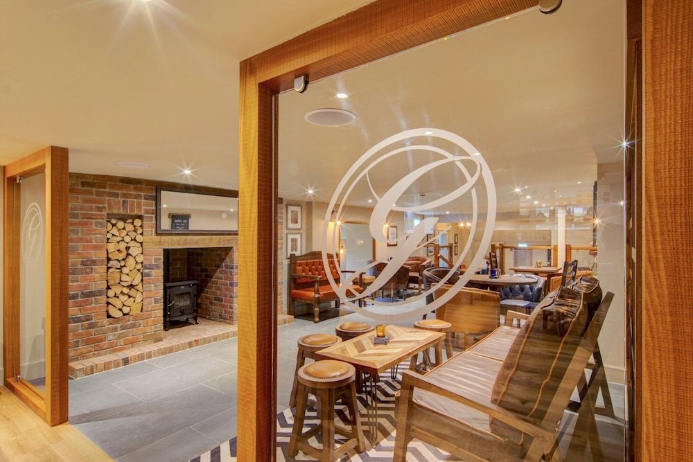 OYO The Gissons Hotel 3