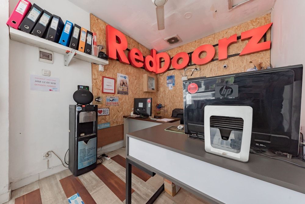 RedDoorz Apartment @ Jarrdin Cihampelas 3