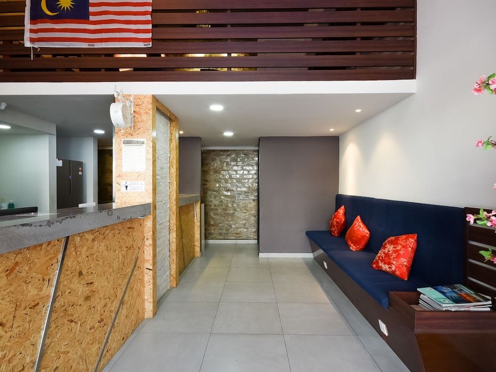 OYO 1023 La Mirina Boutique Inn 2