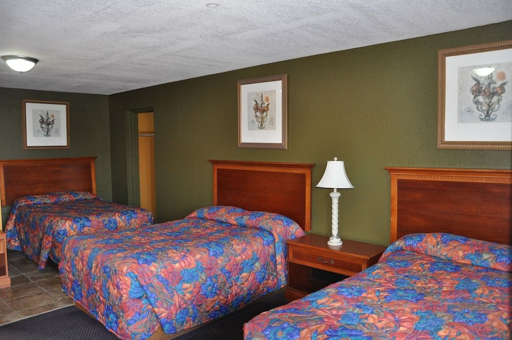 Atlantic Economy Inn 3