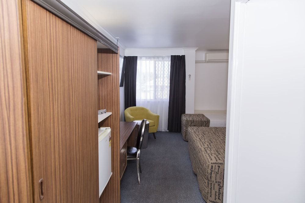 Hampton Villa Motel 2