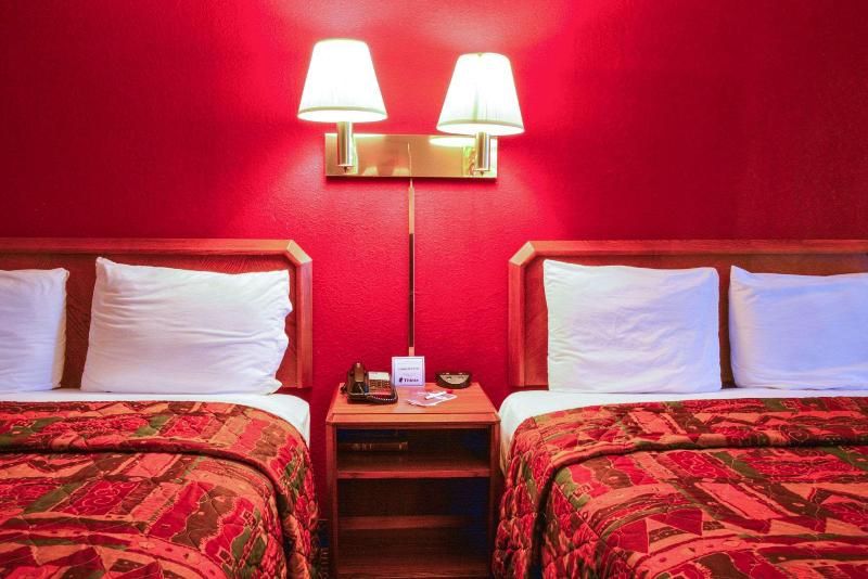 Econo Lodge Burr Ridge 2