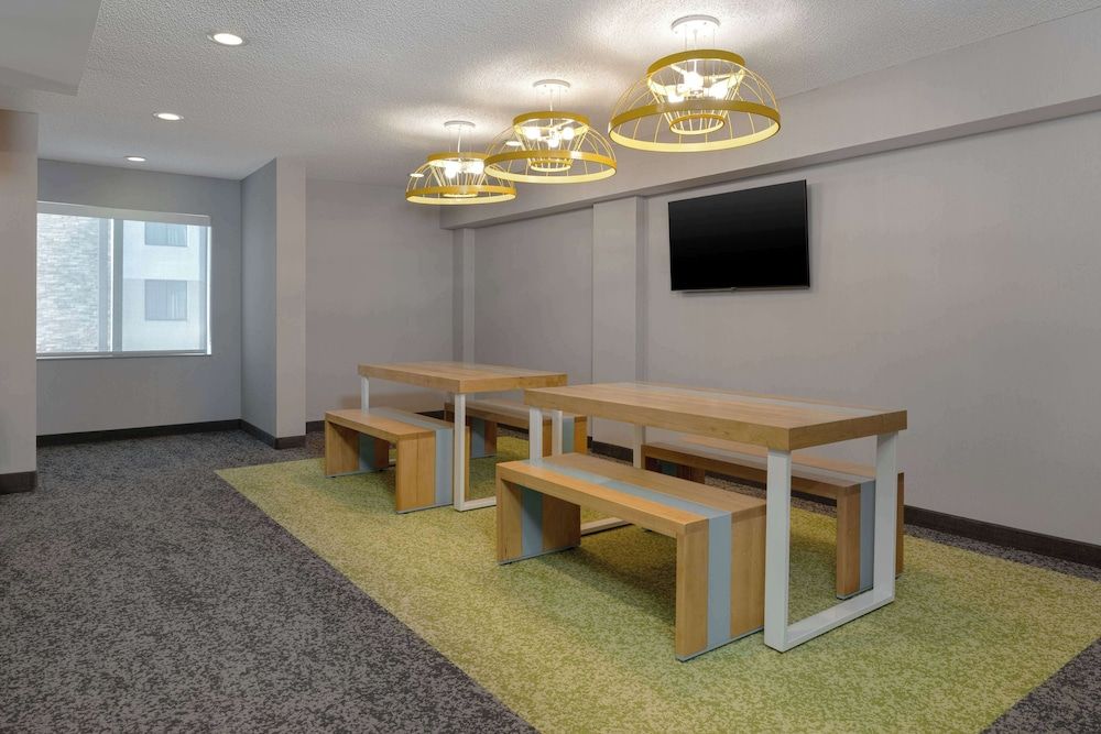 Spark by Hilton Bentonville 2