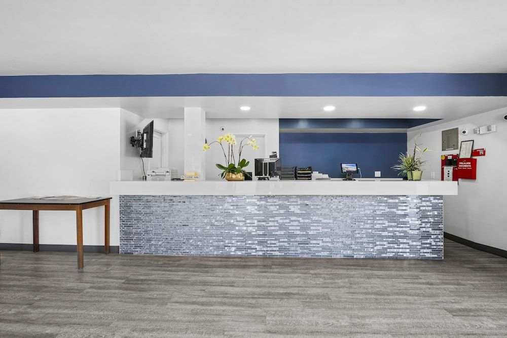 Comfort Inn Near Pasadena Civic Auditorium 2