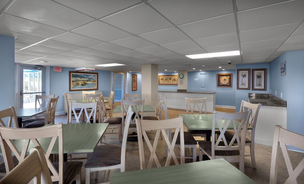 Maritime Beach Club 2