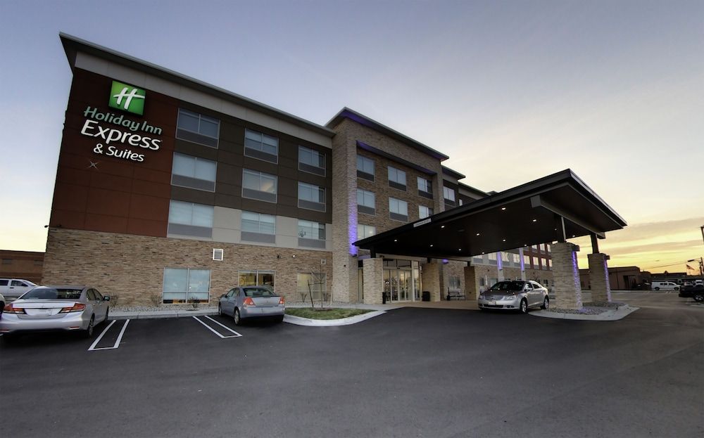 Holiday Inn Express & Suites Detroit Northwest - Livonia by IHG 1