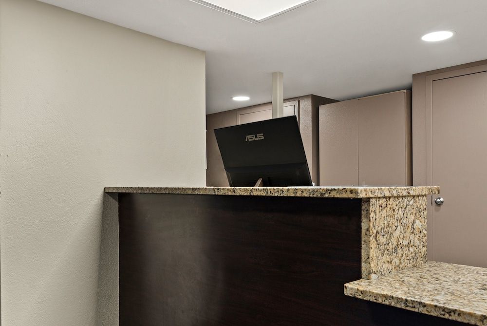 Red Roof Inn Spartanburg - I-85 2