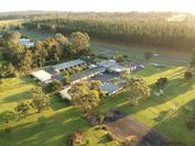 William Macintosh Motor Lodge