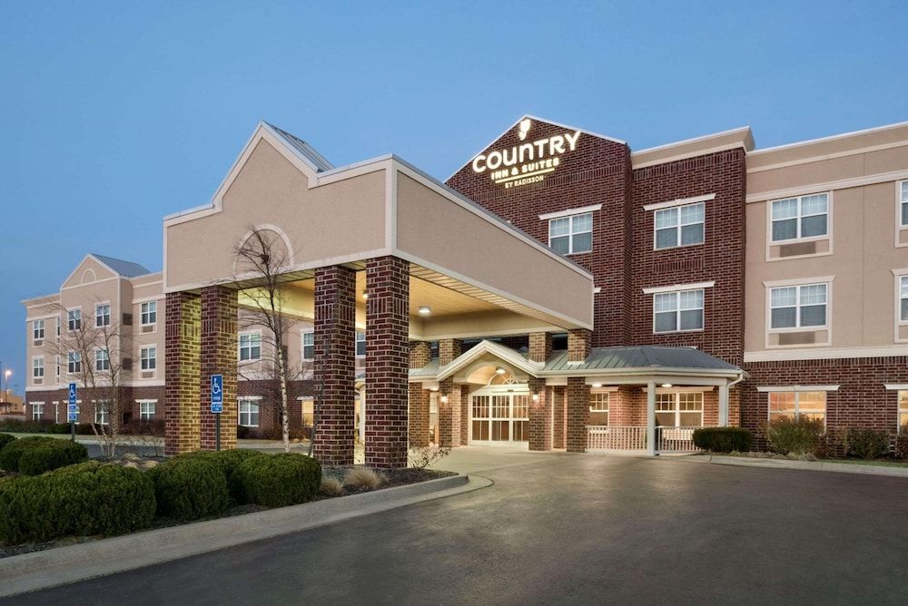 Country Inn & Suites by Radisson, Kansas City at Village West, KS 3 estrellas en Kansas City